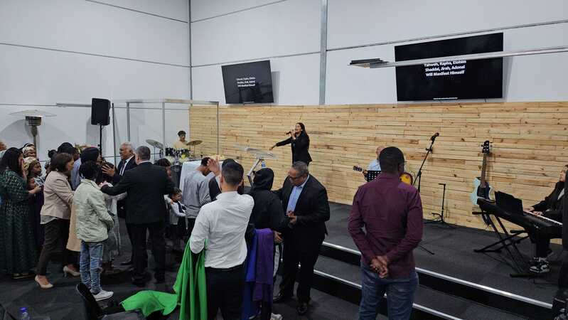 Sunday service, 2024